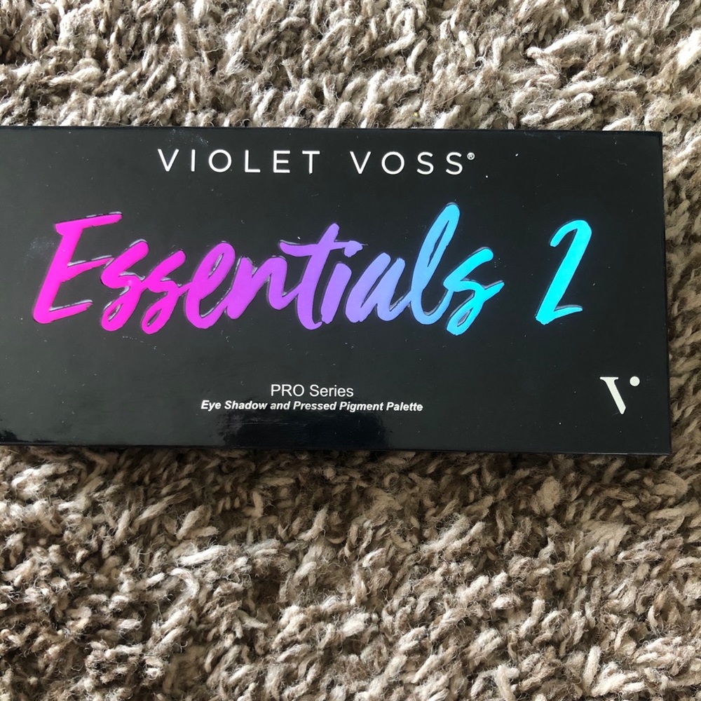 Violet Voss Essentials 2 Eyeshadow Palette